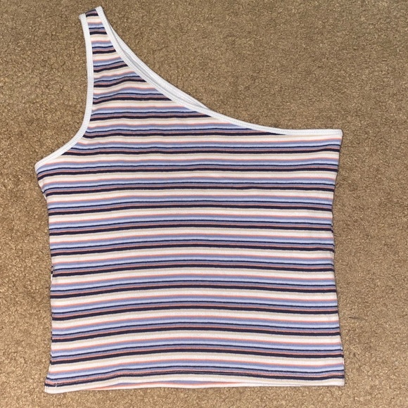 One strap crop top - Picture 4 of 6